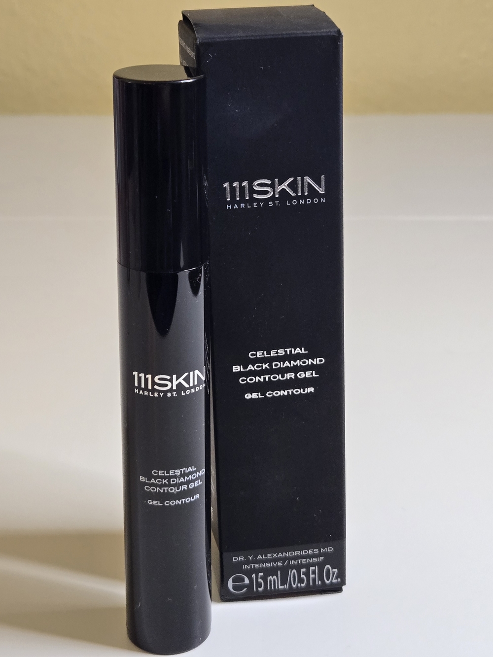 111SKIN Celestial Black Diamond Contour Gel — Black